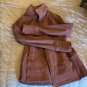 Lululemon sweatshirt